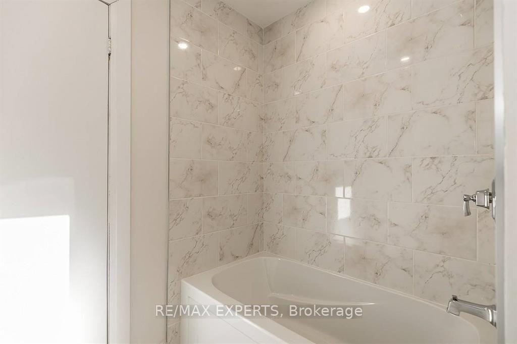 Photo 17 of 529 Burnham Street, Cobourg — HOMEH
