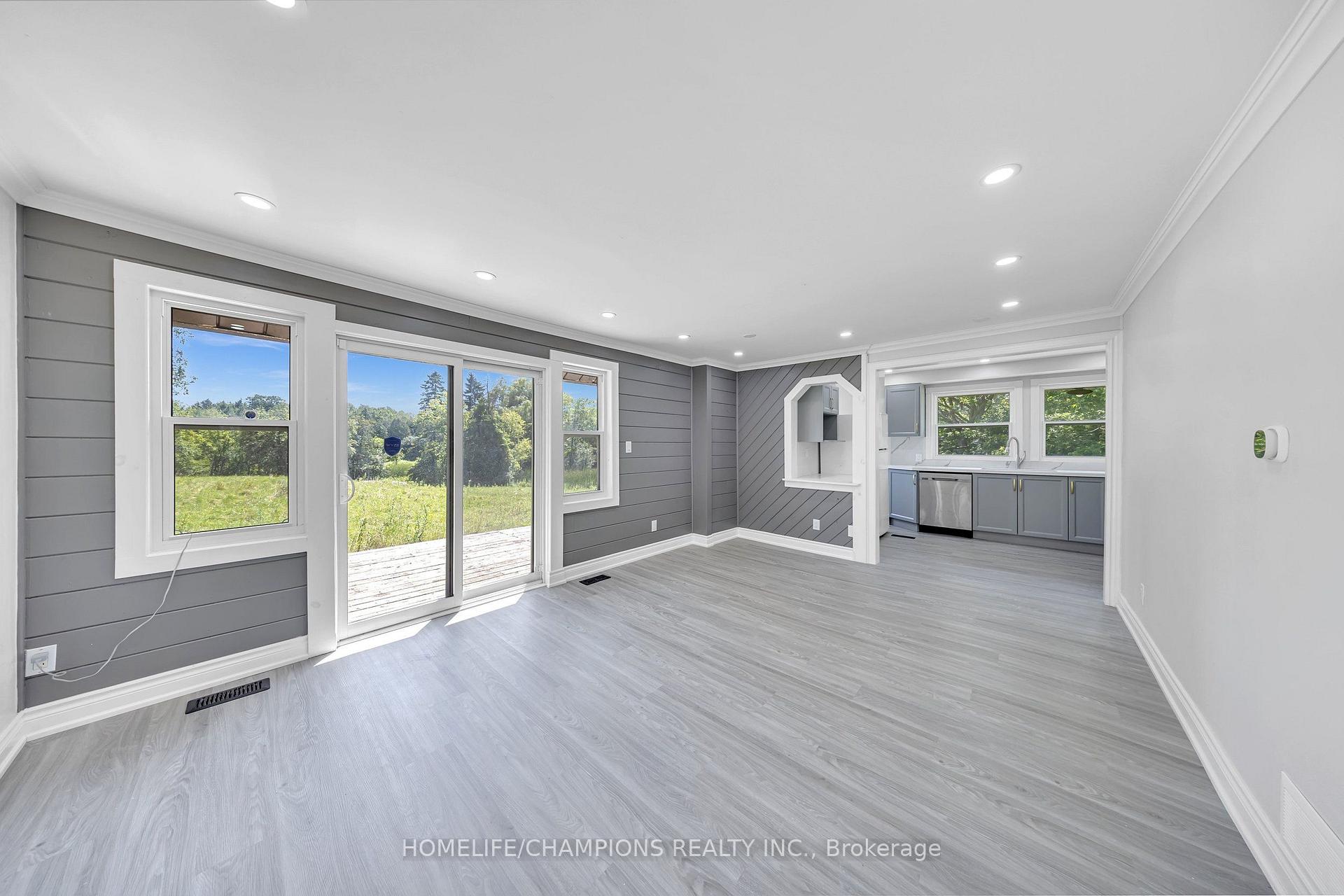 Photo of 997 Mount Albert Road