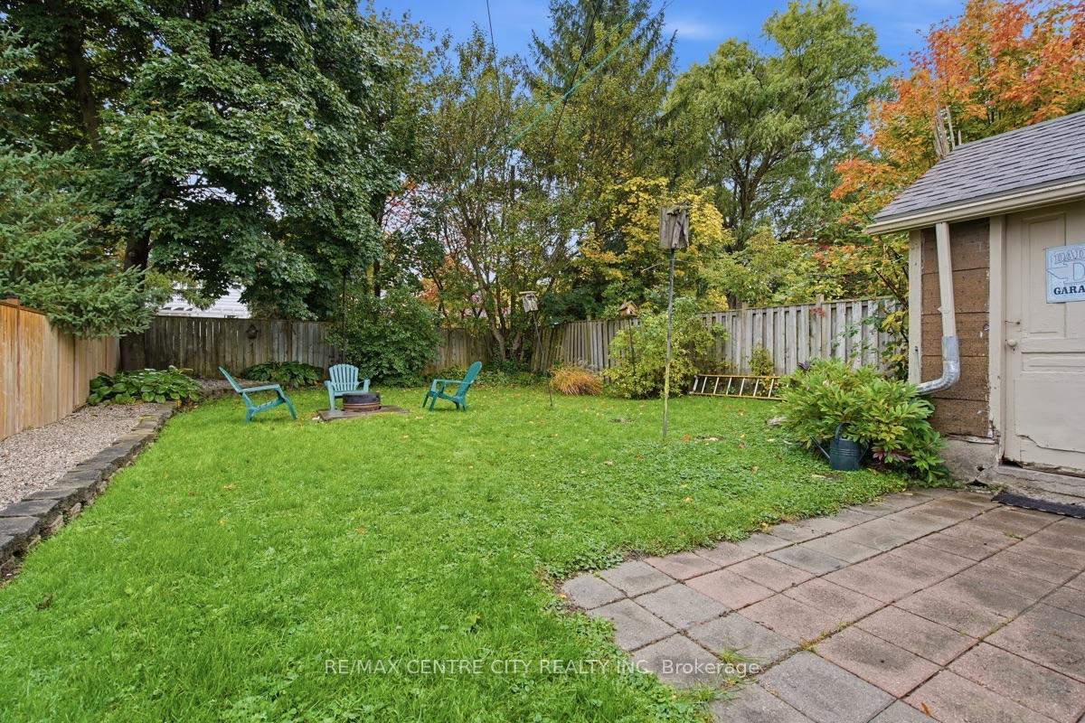 Photo 36 of 649 Emery Street E, London, South G — HOMEH