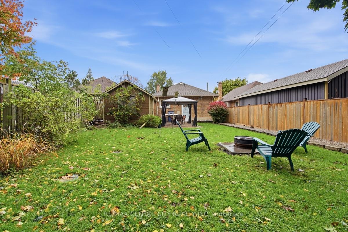 Photo 39 of 649 Emery Street E, London, South G — HOMEH