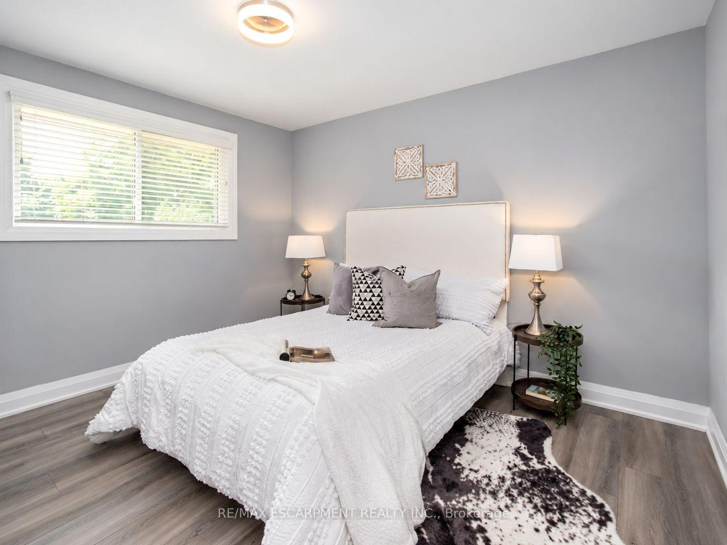 Photo 6 of Unit Main, 576 Turner Drive, Burlington, Appleby — HOMEH