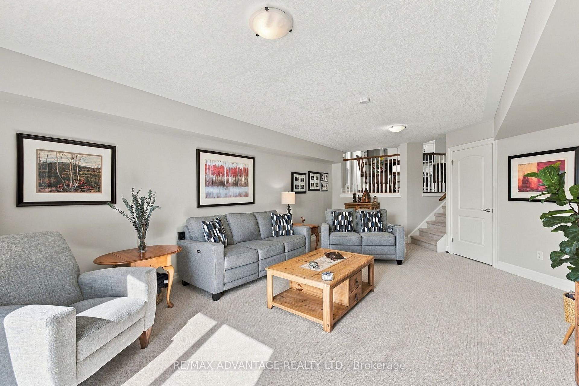 Photo 29 of 3275 Settlement Trail, London, South V — HOMEH