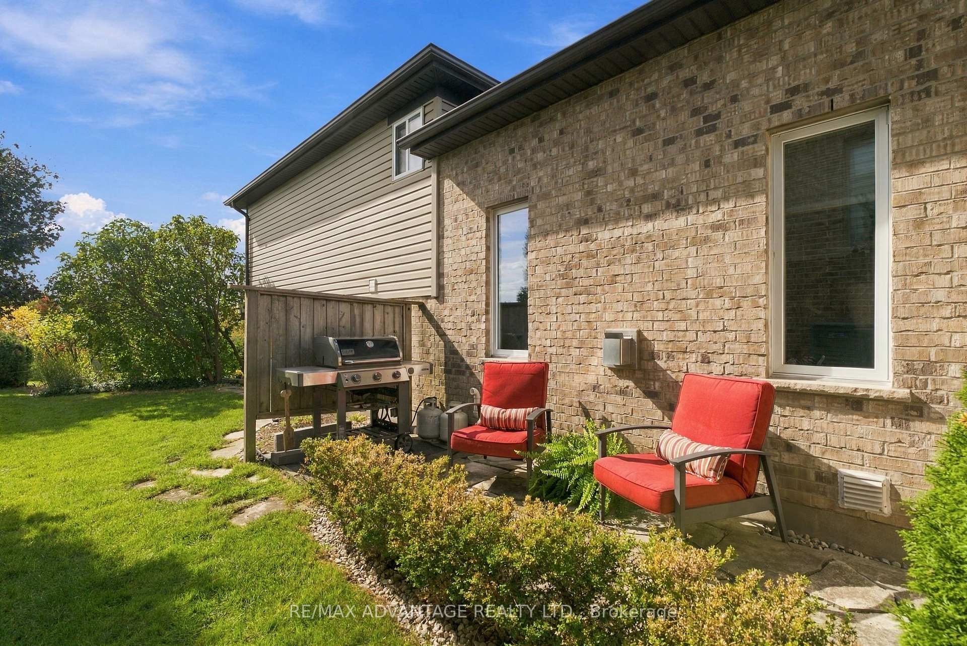Photo 45 of 3275 Settlement Trail, London, South V — HOMEH