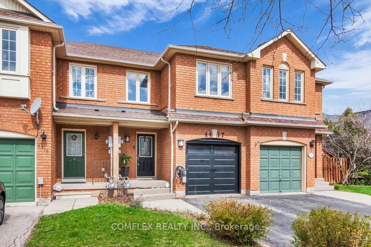 Photo 1 of 4417 Vallence Drive, Burlington, Shoreacres — HOMEH