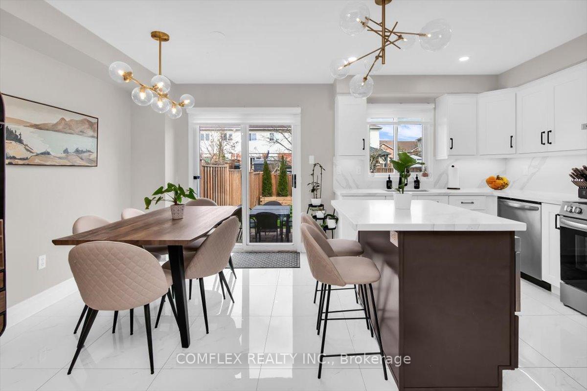 Photo 11 of 4417 Vallence Drive, Burlington, Shoreacres — HOMEH