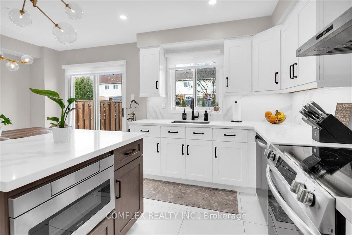 Photo 18 of 4417 Vallence Drive, Burlington, Shoreacres — HOMEH