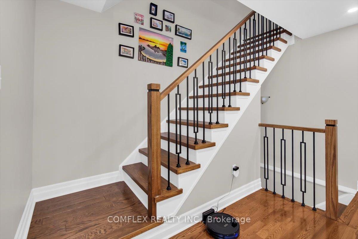 Photo 21 of 4417 Vallence Drive, Burlington, Shoreacres — HOMEH