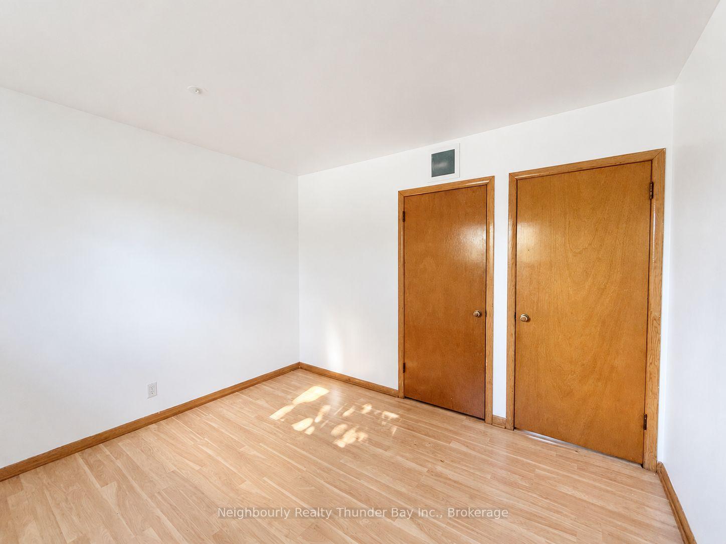 Photo 12 of 119 Glendale Crescent, Thunder Bay, Edgewater Park — HOMEH