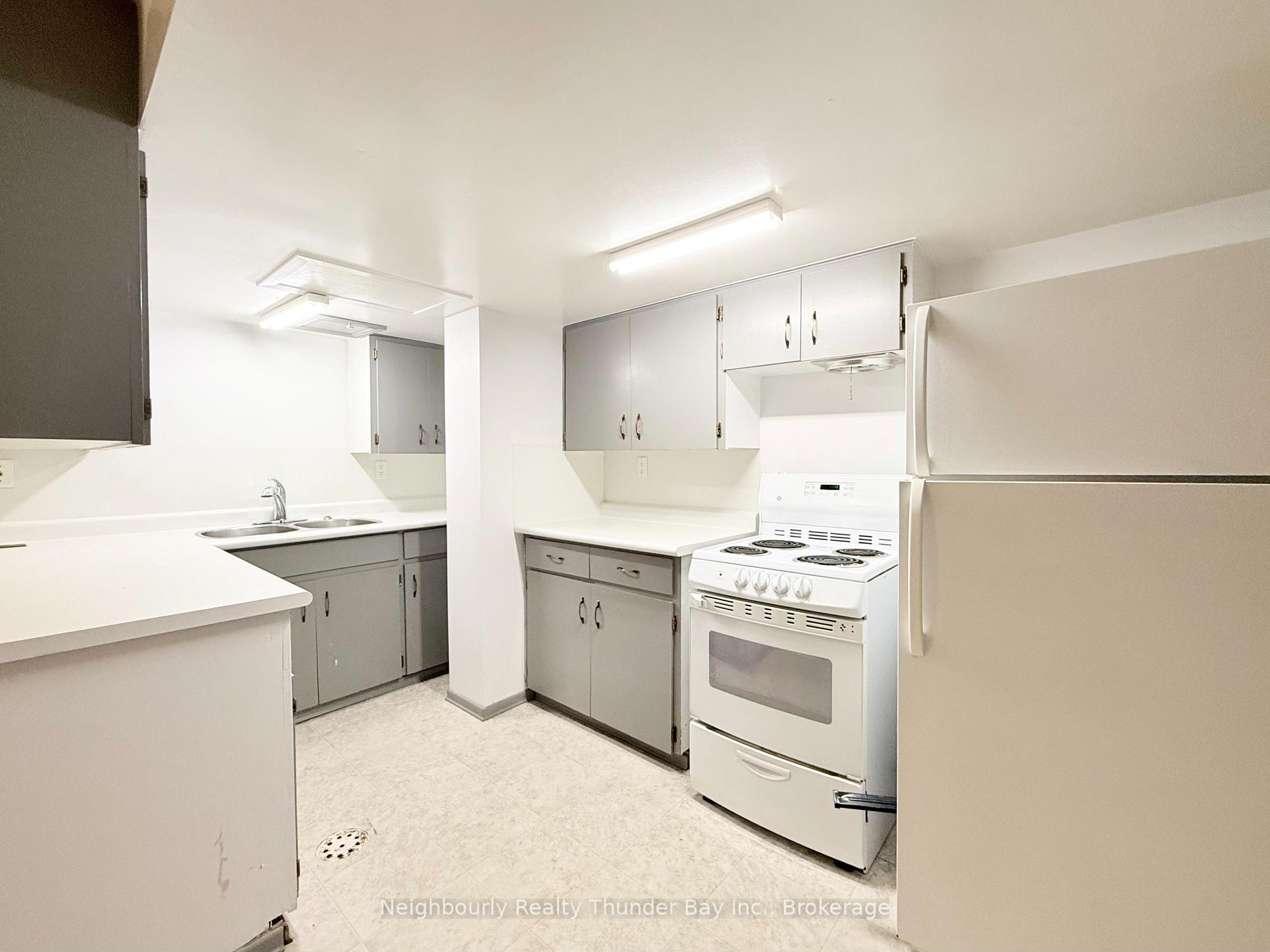 Photo 21 of 119 Glendale Crescent, Thunder Bay, Edgewater Park — HOMEH