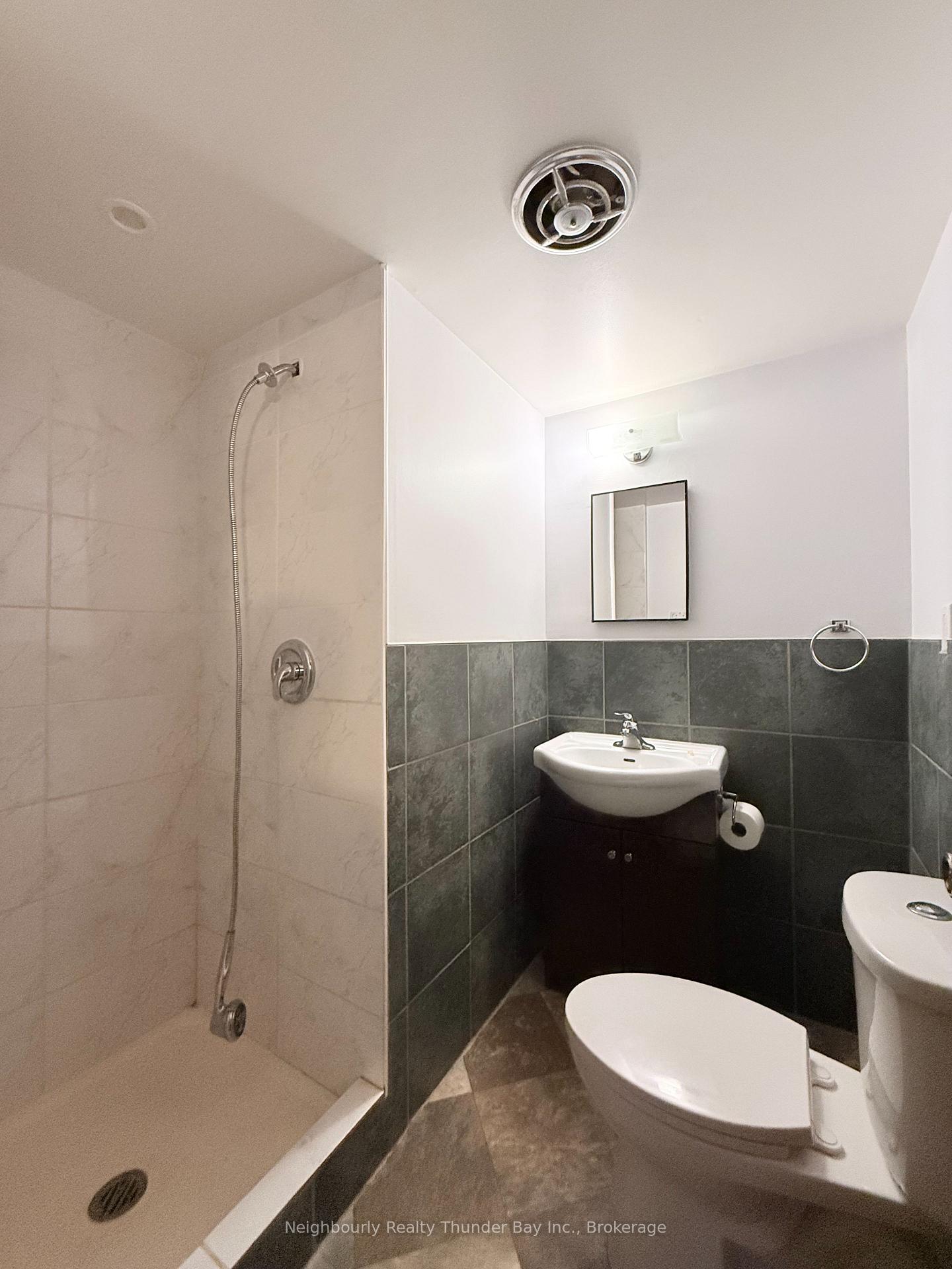 Photo 22 of 119 Glendale Crescent, Thunder Bay, Edgewater Park — HOMEH