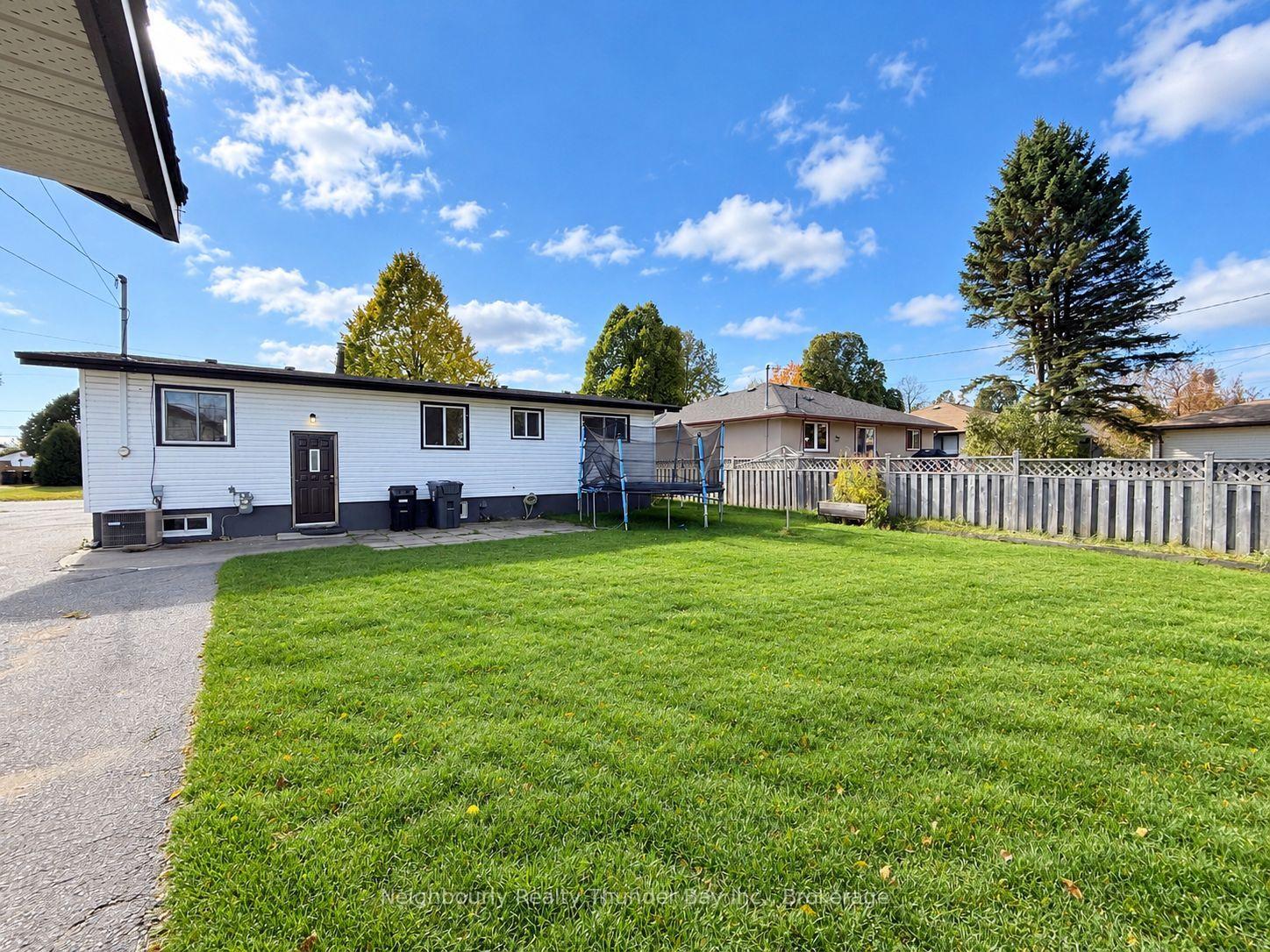 Photo 27 of 119 Glendale Crescent, Thunder Bay, Edgewater Park — HOMEH