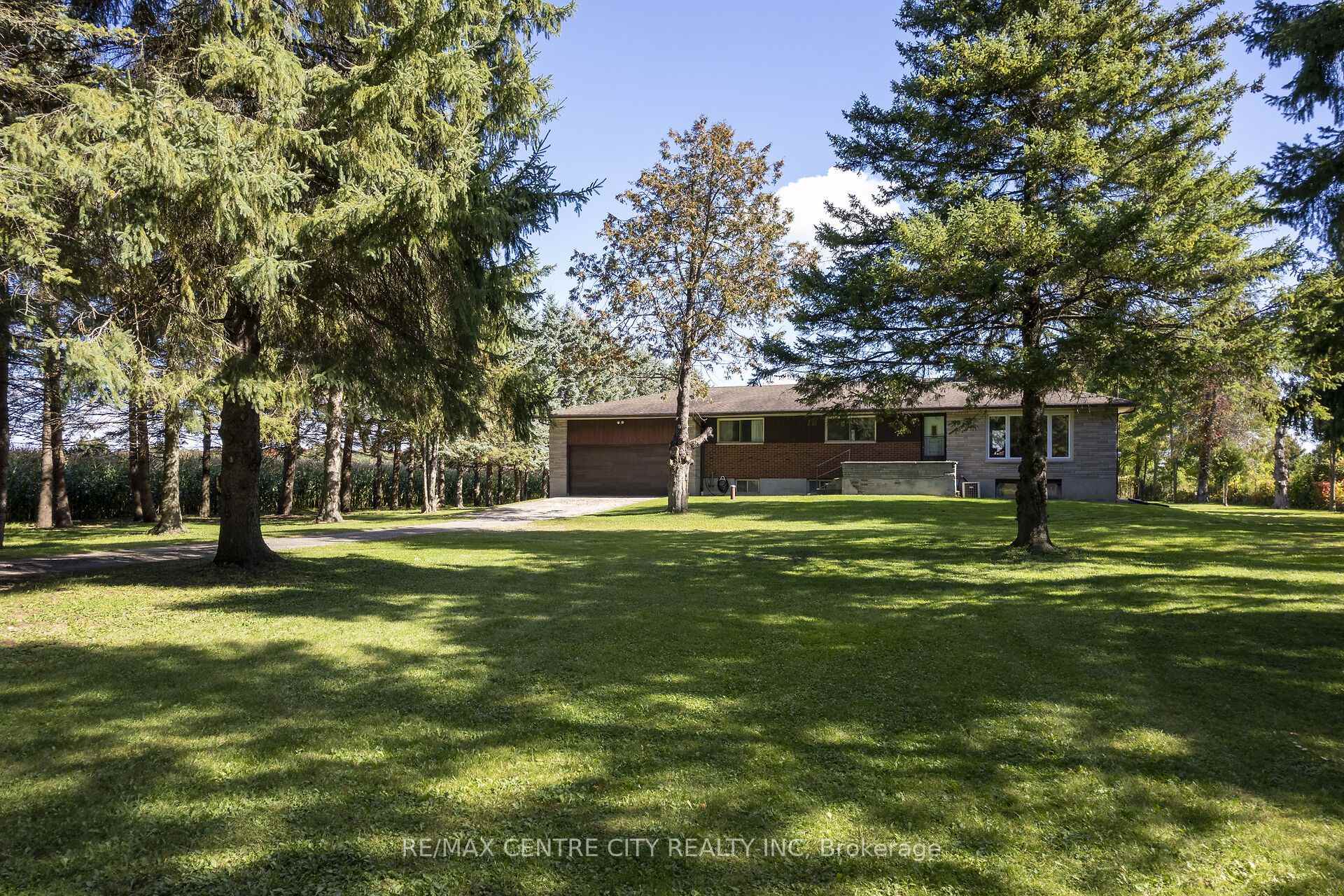 Photo 17 of 20952 Rebecca Road, Thames Centre, Thorndale — HOMEH