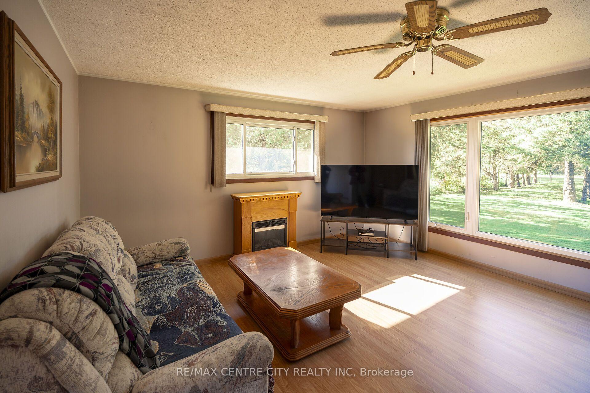 Photo 19 of 20952 Rebecca Road, Thames Centre, Thorndale — HOMEH