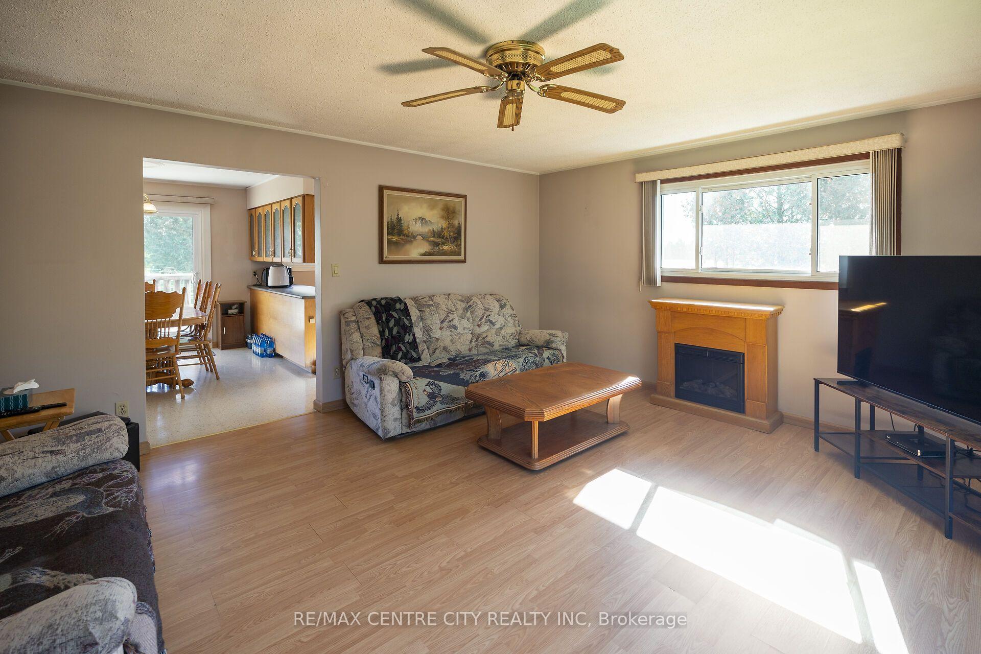 Photo 20 of 20952 Rebecca Road, Thames Centre, Thorndale — HOMEH