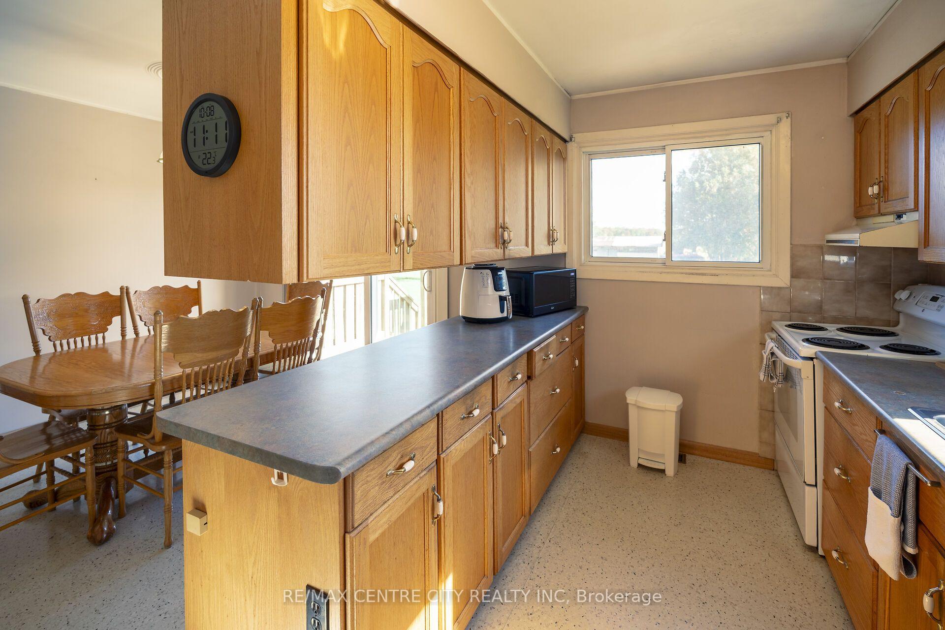 Photo 24 of 20952 Rebecca Road, Thames Centre, Thorndale — HOMEH