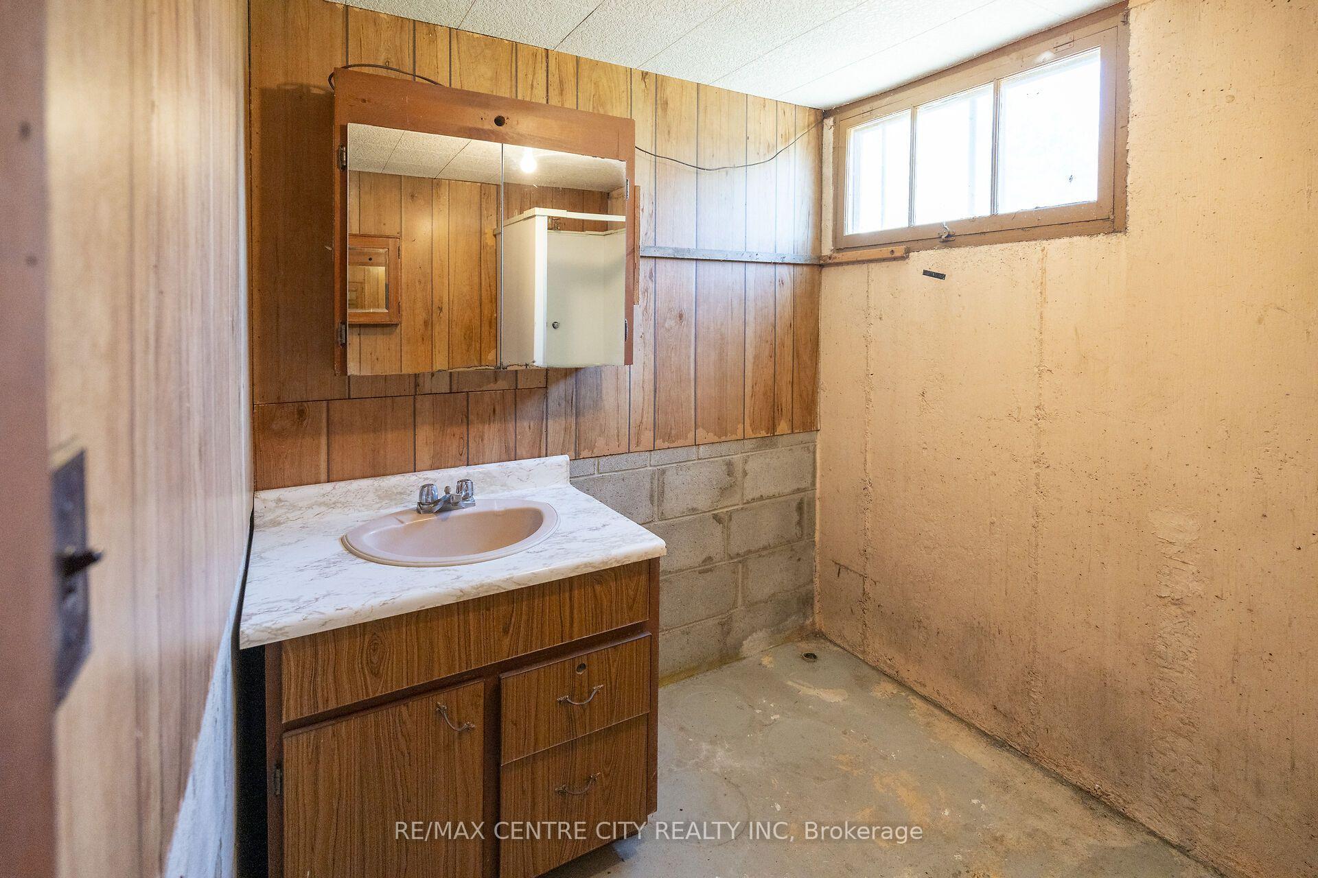 Photo 34 of 20952 Rebecca Road, Thames Centre, Thorndale — HOMEH