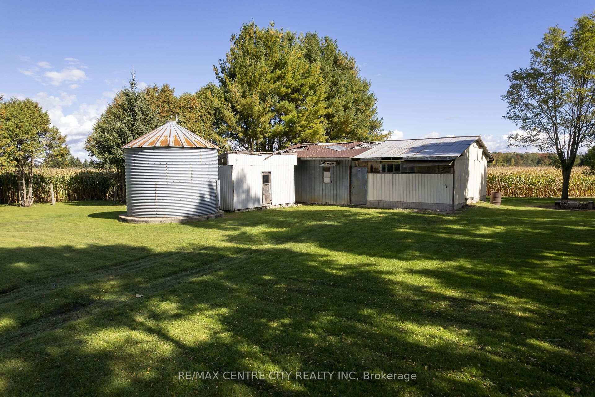 Photo 38 of 20952 Rebecca Road, Thames Centre, Thorndale — HOMEH