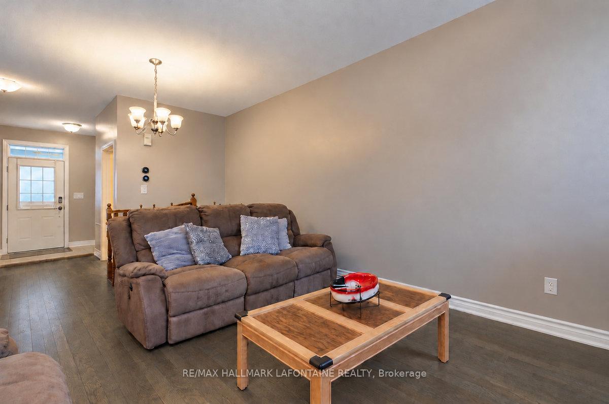 Photo 8 of 244 Willow Aster Circle, Ottawa, Avalon West — HOMEH