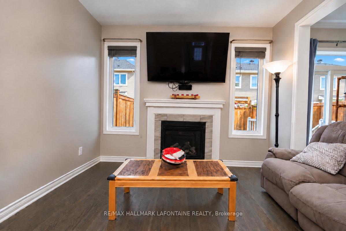 Photo 10 of 244 Willow Aster Circle, Ottawa, Avalon West — HOMEH