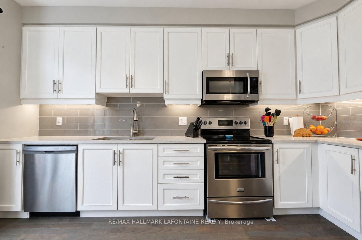 Photo 14 of 244 Willow Aster Circle, Ottawa, Avalon West — HOMEH