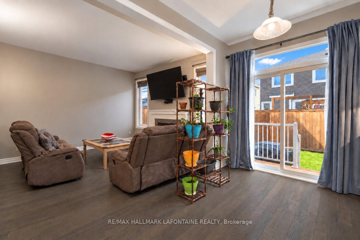 Photo 17 of 244 Willow Aster Circle, Ottawa, Avalon West — HOMEH