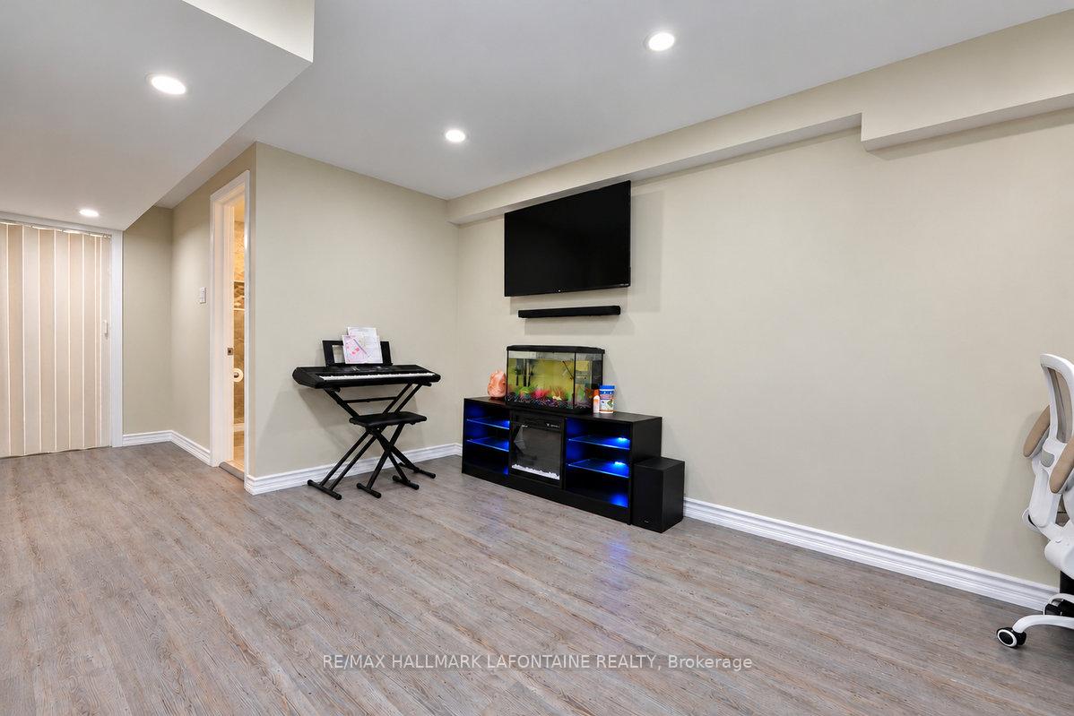 Photo 33 of 244 Willow Aster Circle, Ottawa, Avalon West — HOMEH