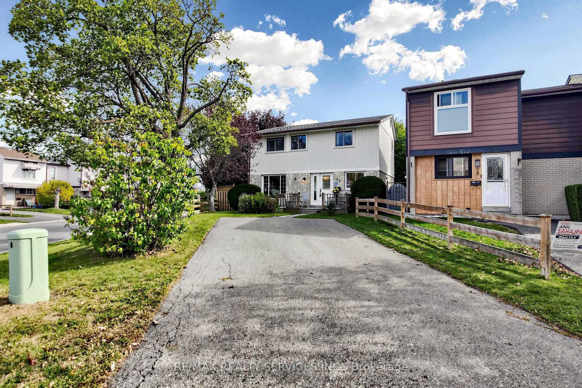 Photo 1 of 25 Jennifer Square, Brampton, Northgate — HOMEH