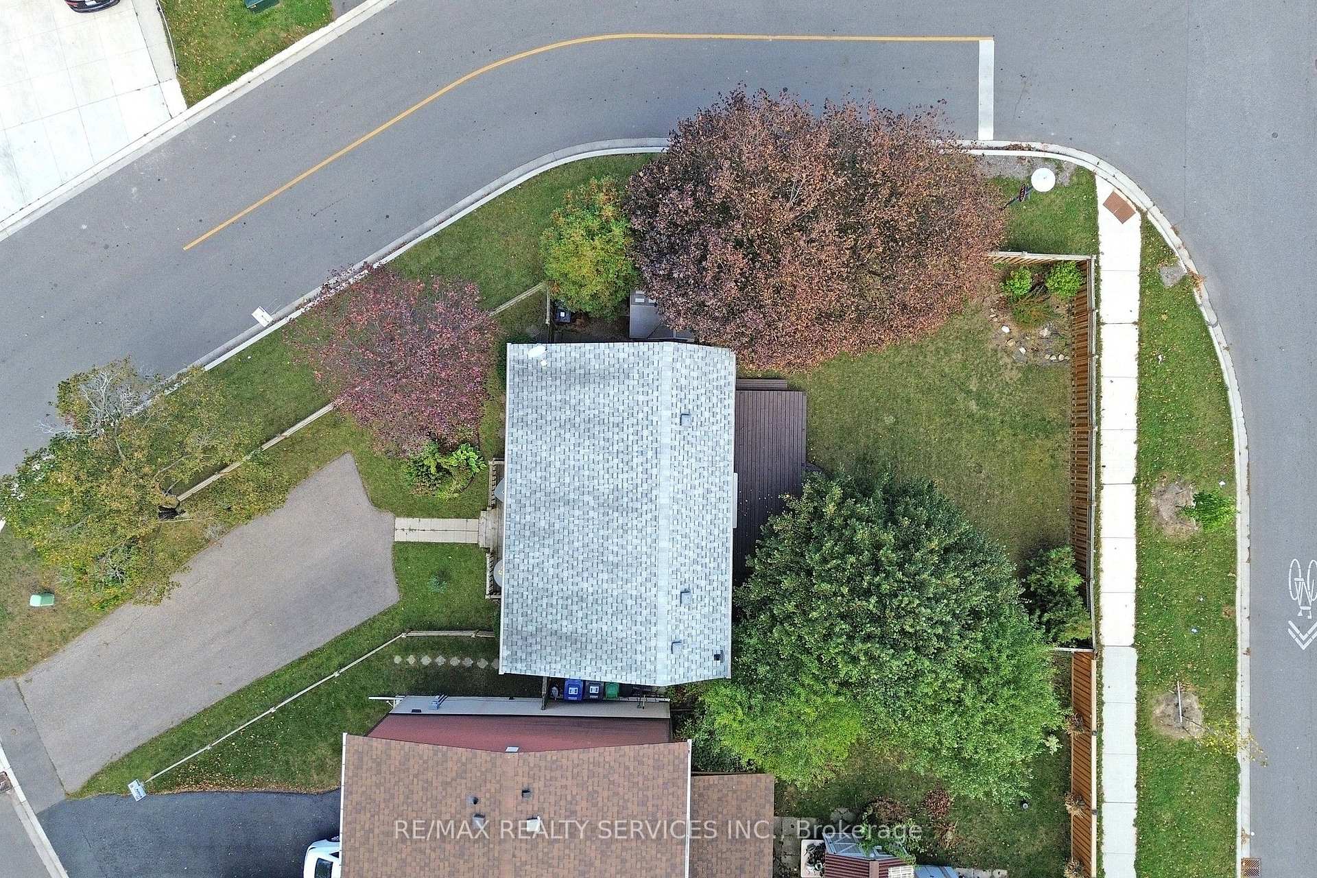Photo 4 of 25 Jennifer Square, Brampton, Northgate — HOMEH
