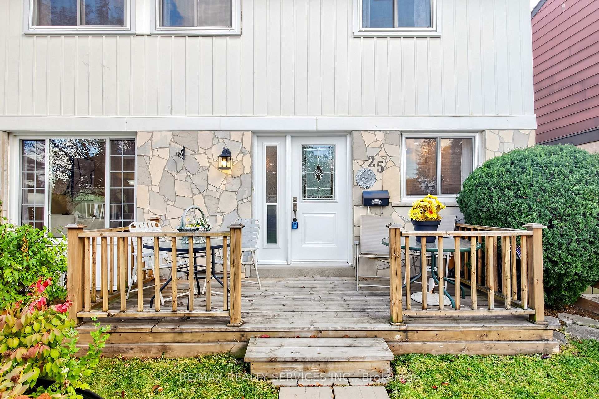 Photo 5 of 25 Jennifer Square, Brampton, Northgate — HOMEH