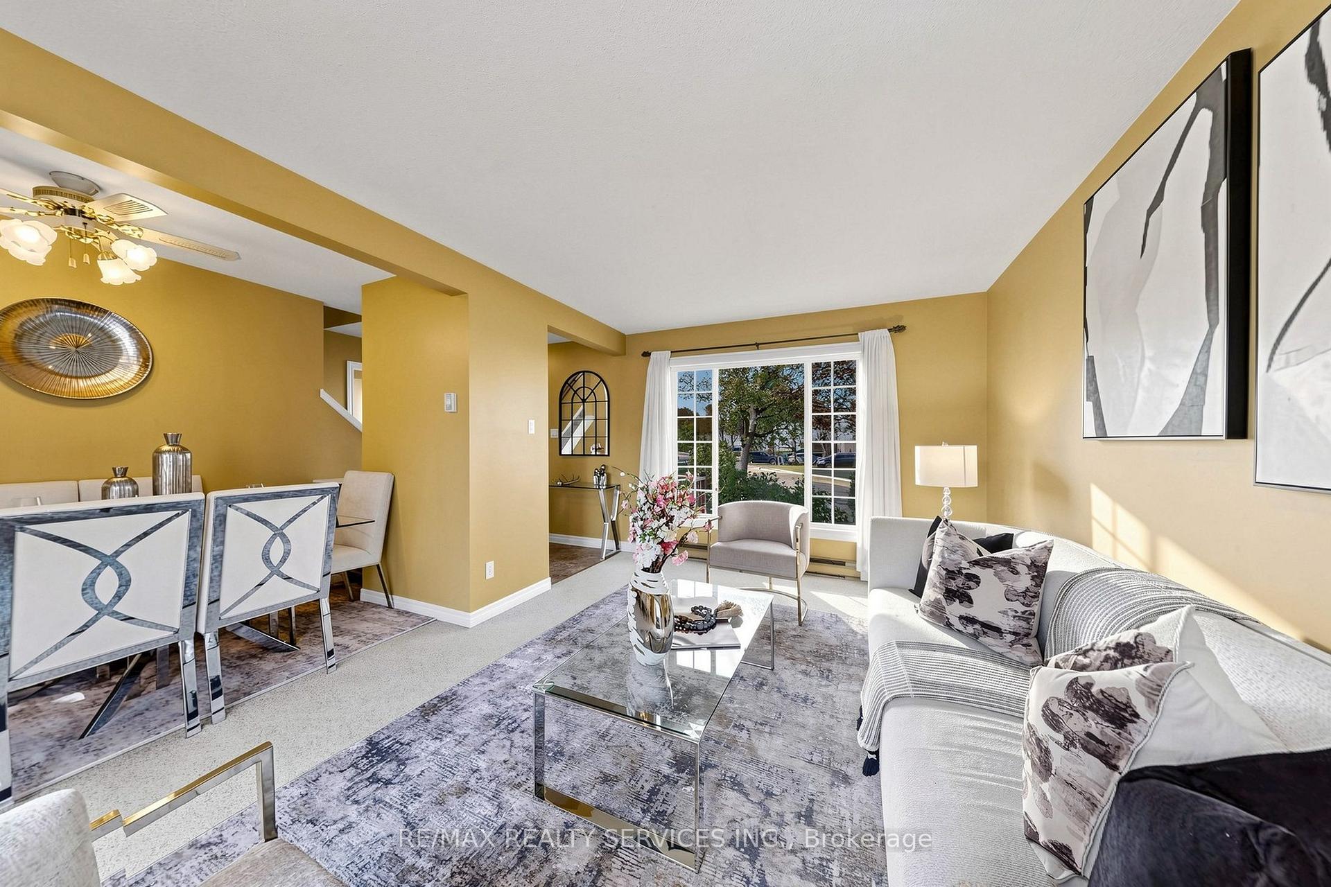 Photo 7 of 25 Jennifer Square, Brampton, Northgate — HOMEH