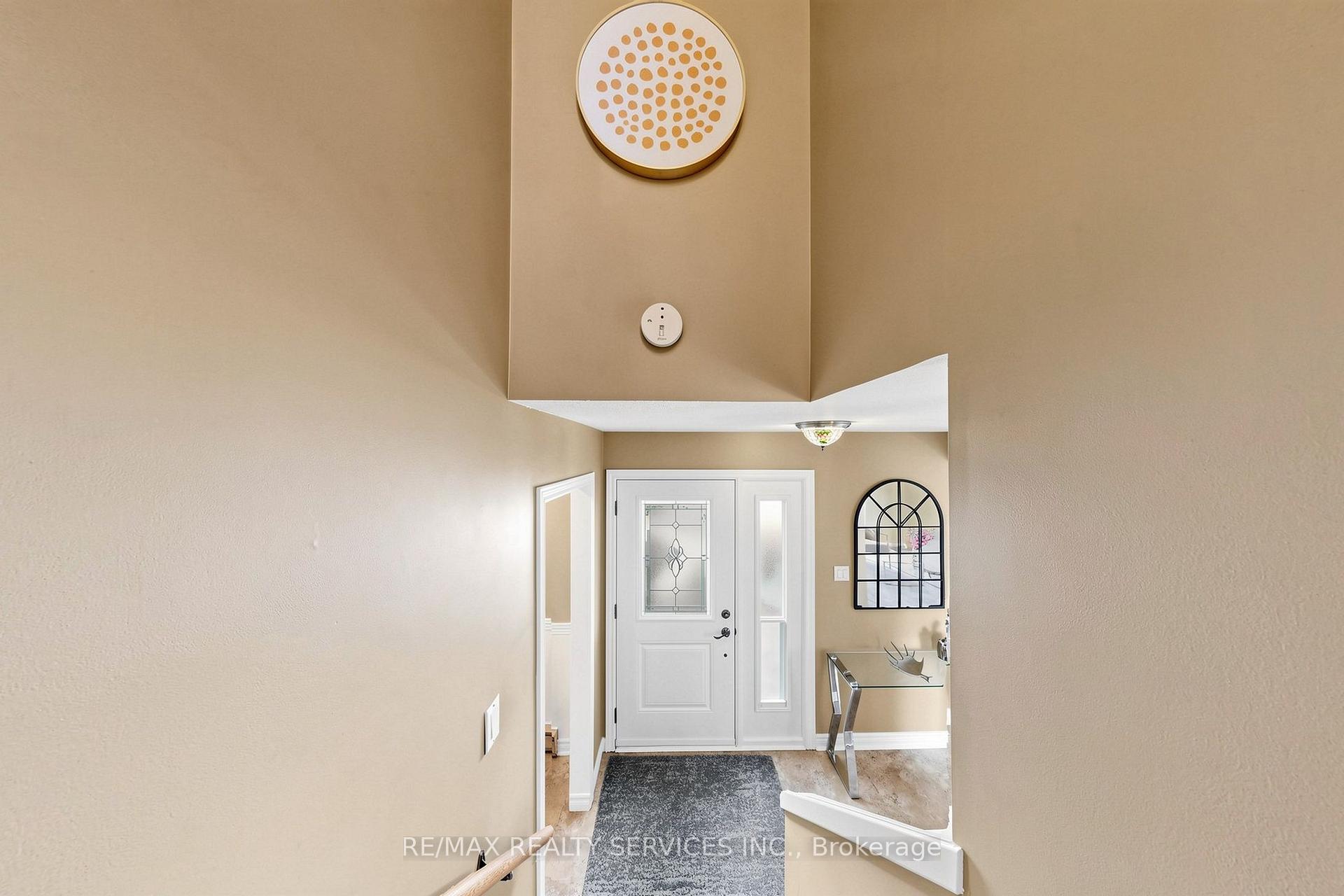 Photo 20 of 25 Jennifer Square, Brampton, Northgate — HOMEH