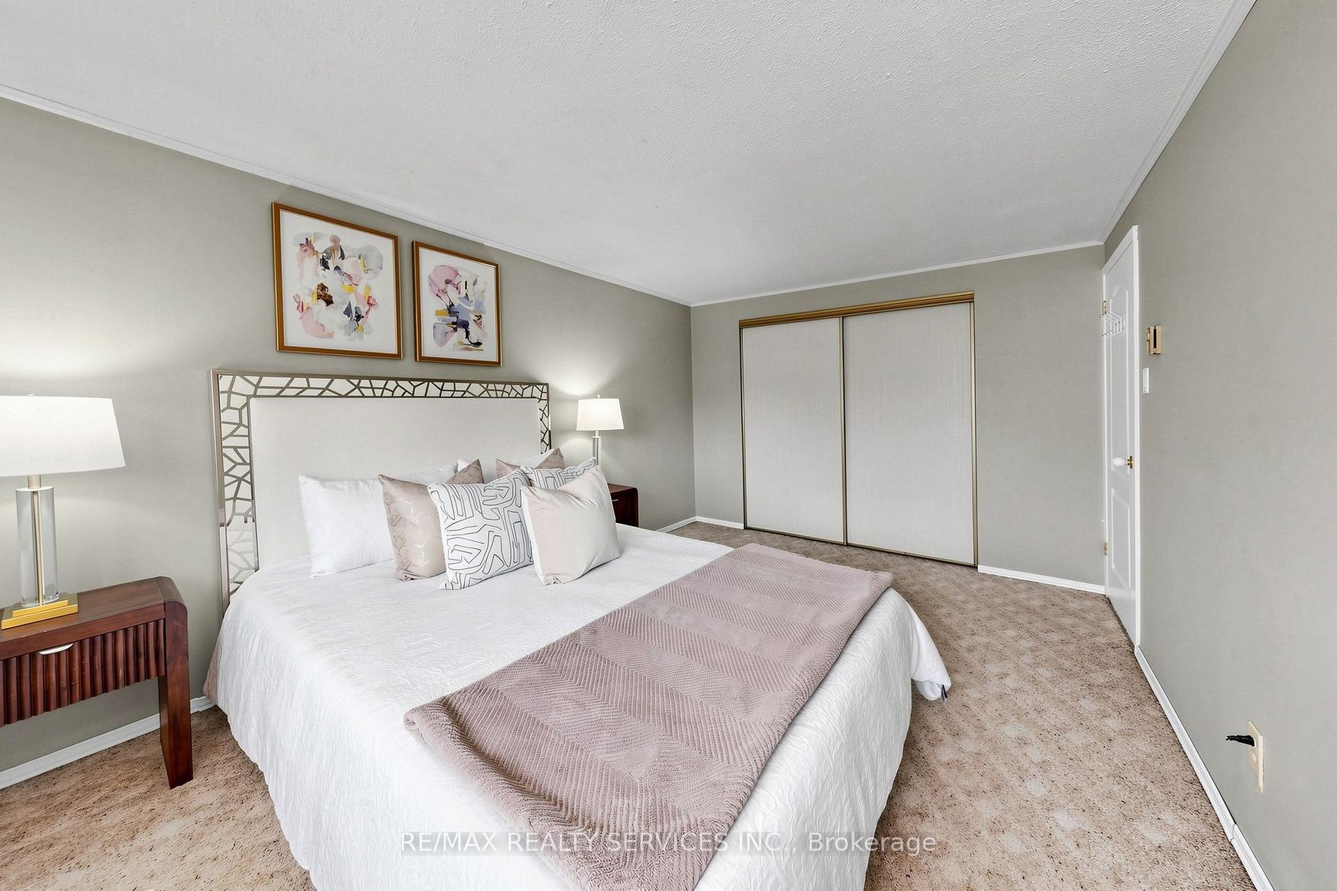 Photo 21 of 25 Jennifer Square, Brampton, Northgate — HOMEH