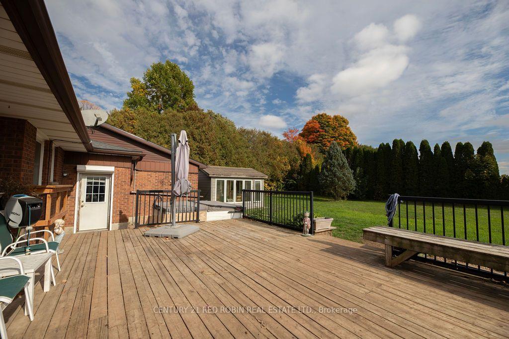 Photo 5 of 312 Carroll Street E, Strathroy-Caradoc, SE — HOMEH