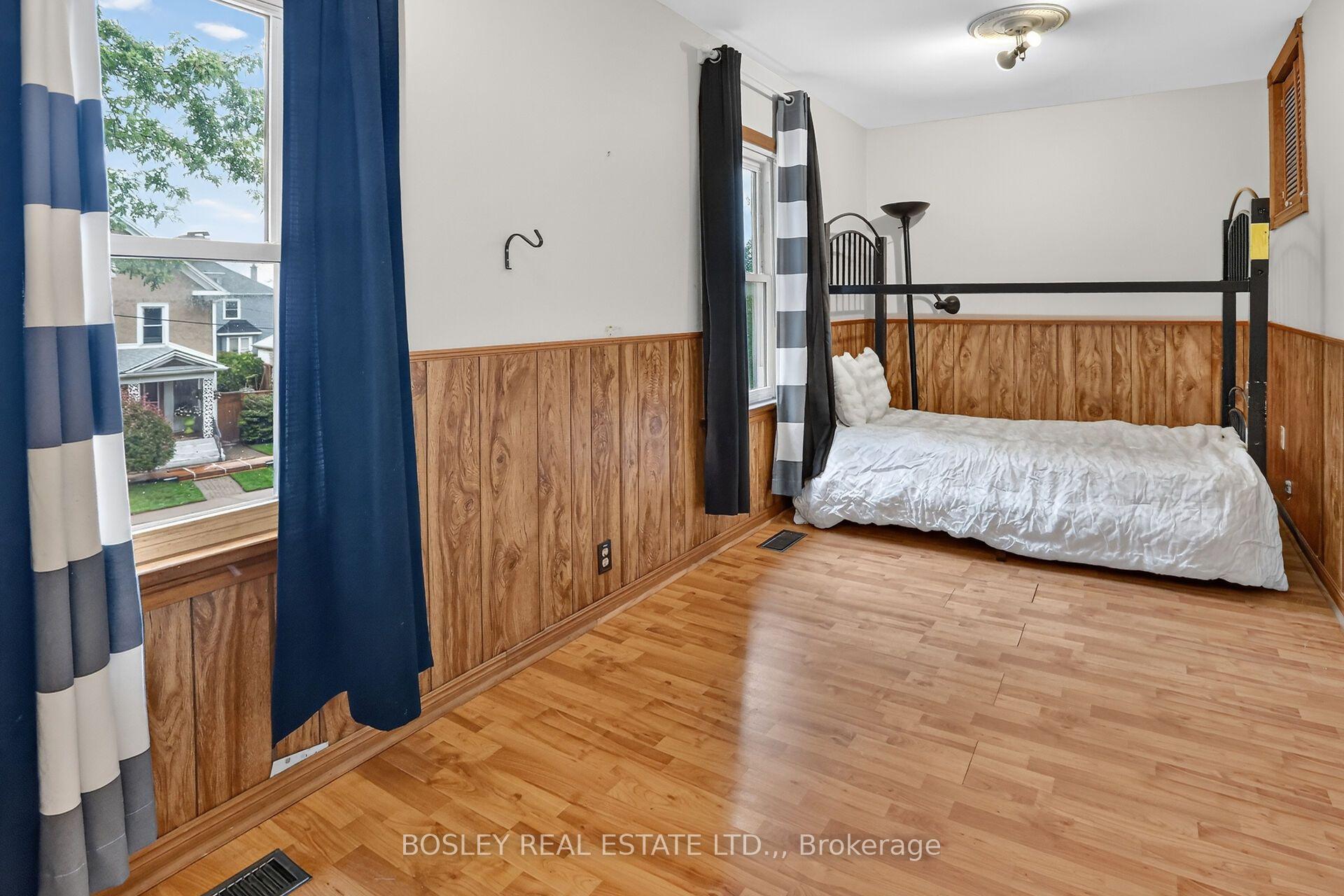 Photo 23 of 5186 Mcglashan Crescent, Niagara Falls, Downtown — HOMEH