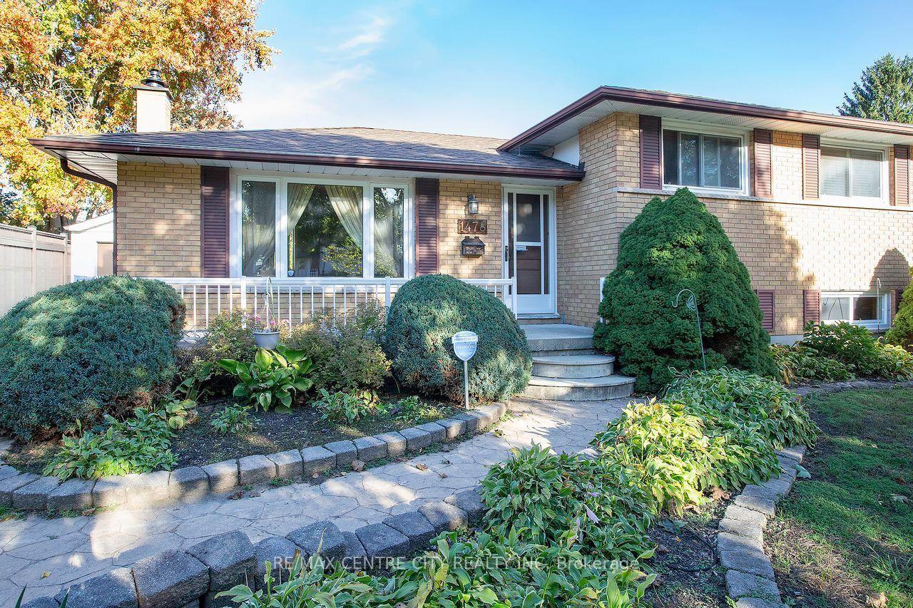 Photo 3 of 1478 Glengarry Avenue, London, North H — HOMEH