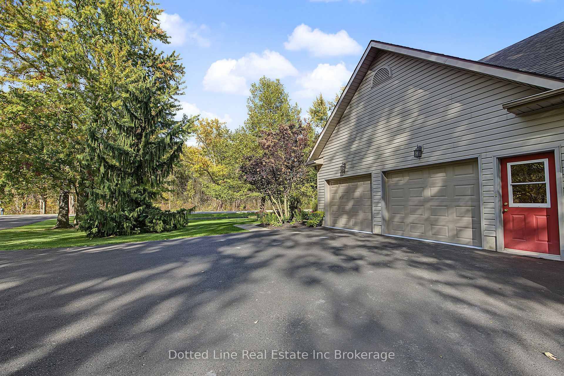 Photo 2 of 1324 Mall Road, Norfolk, Rural Middleton — HOMEH