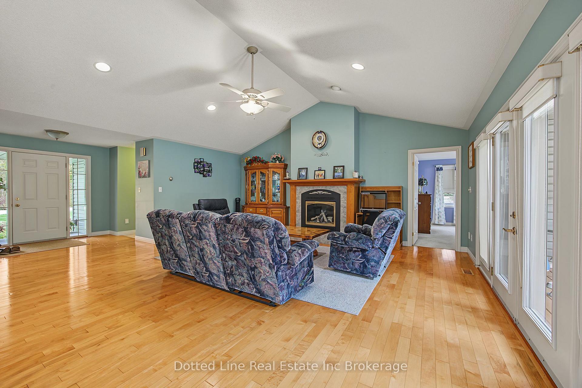 Photo 15 of 1324 Mall Road, Norfolk, Rural Middleton — HOMEH