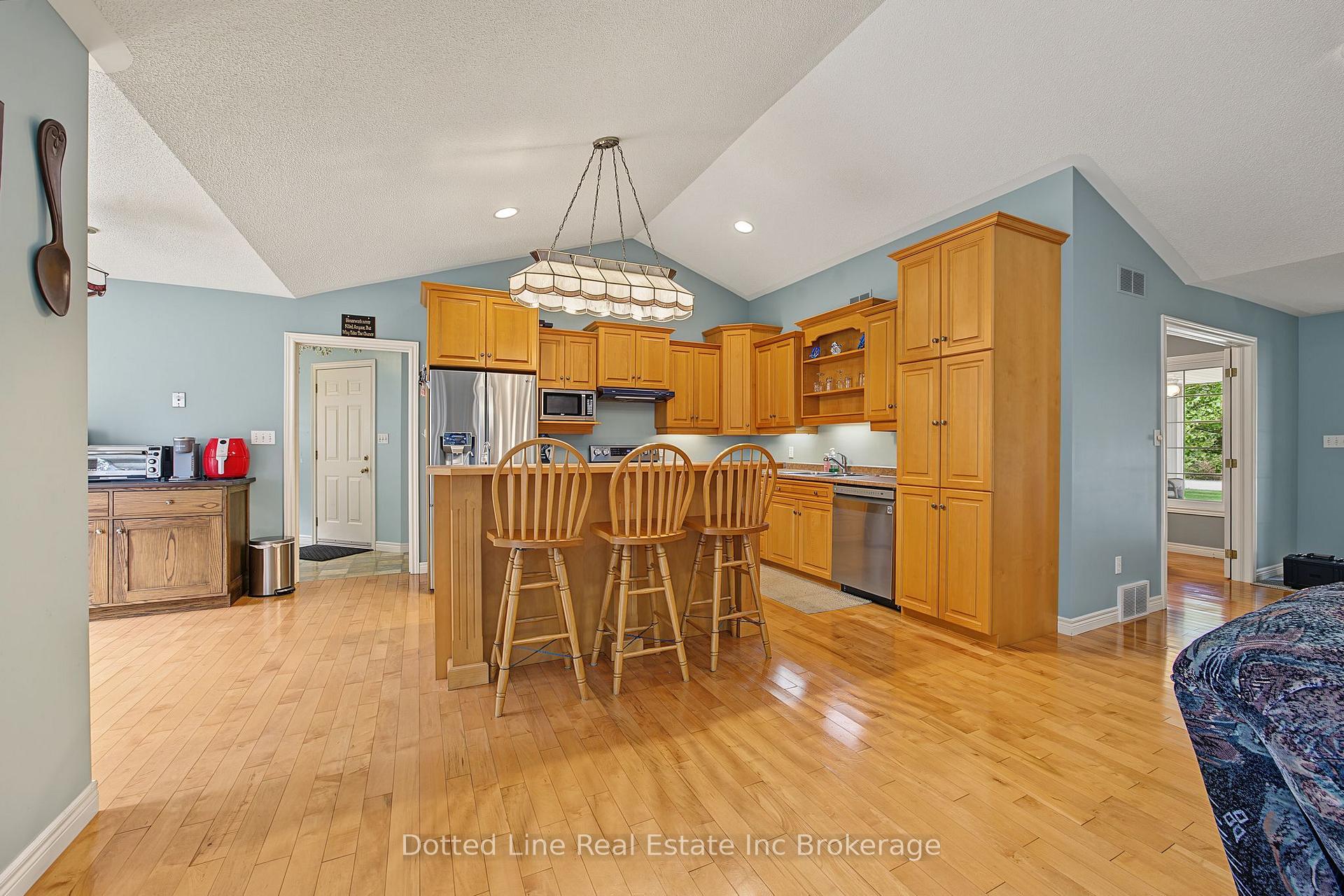 Photo 17 of 1324 Mall Road, Norfolk, Rural Middleton — HOMEH