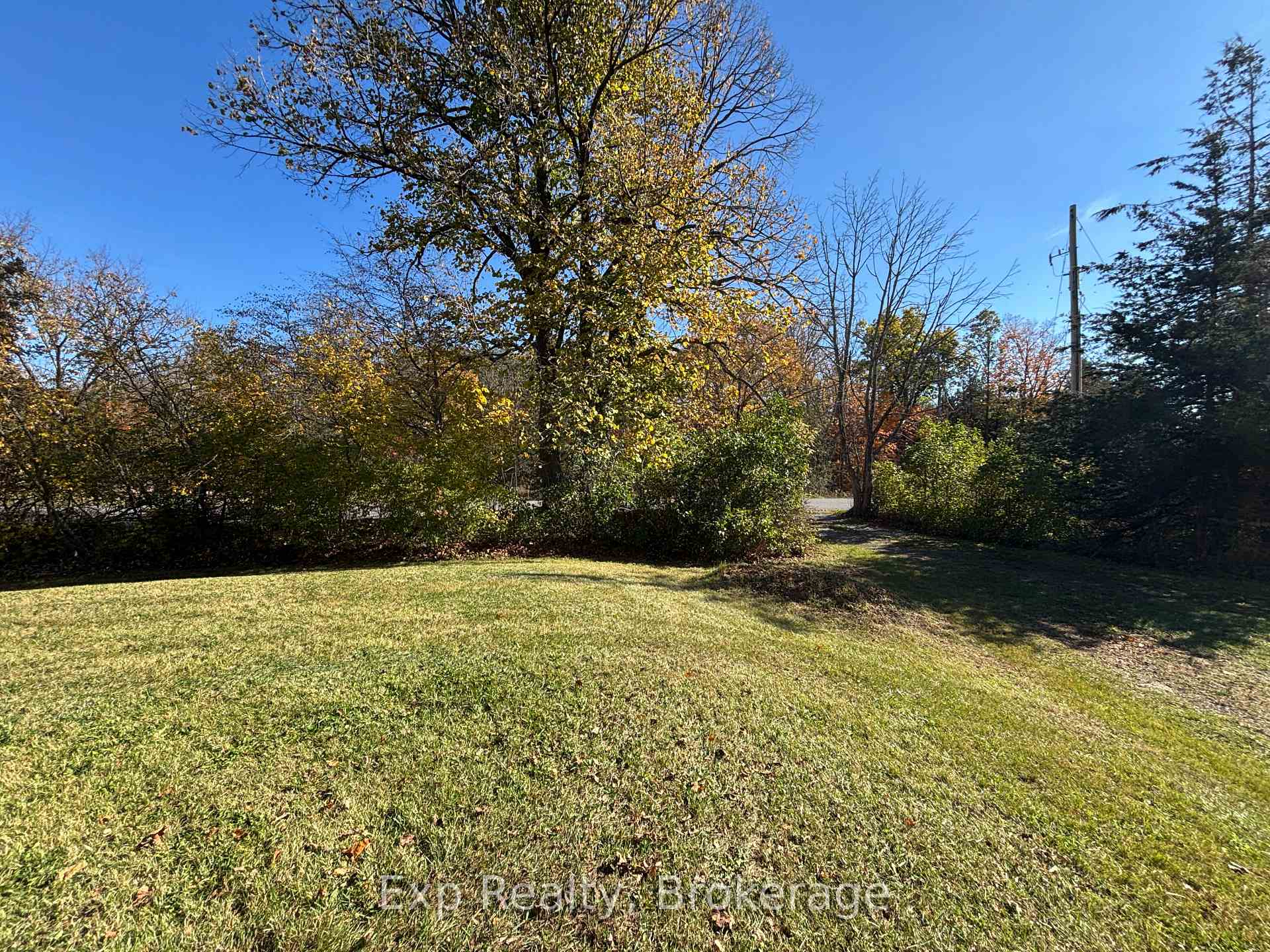 Photo 4 of 794 Pinegrove Road, Greater Napanee, Greater Napanee — HOMEH