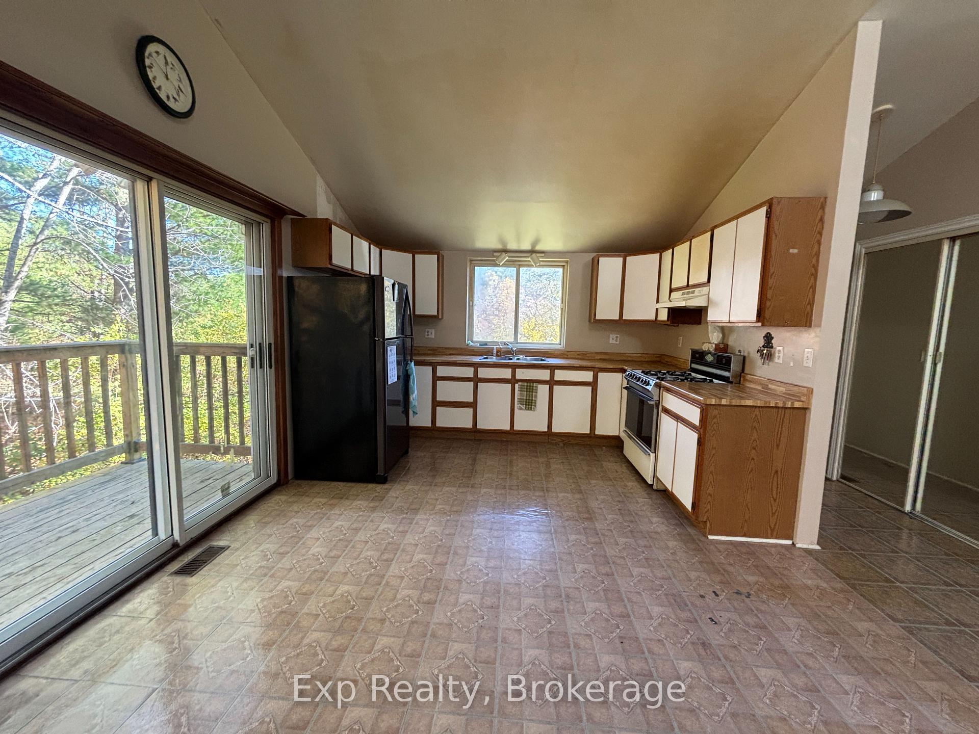 Photo 11 of 794 Pinegrove Road, Greater Napanee, Greater Napanee — HOMEH