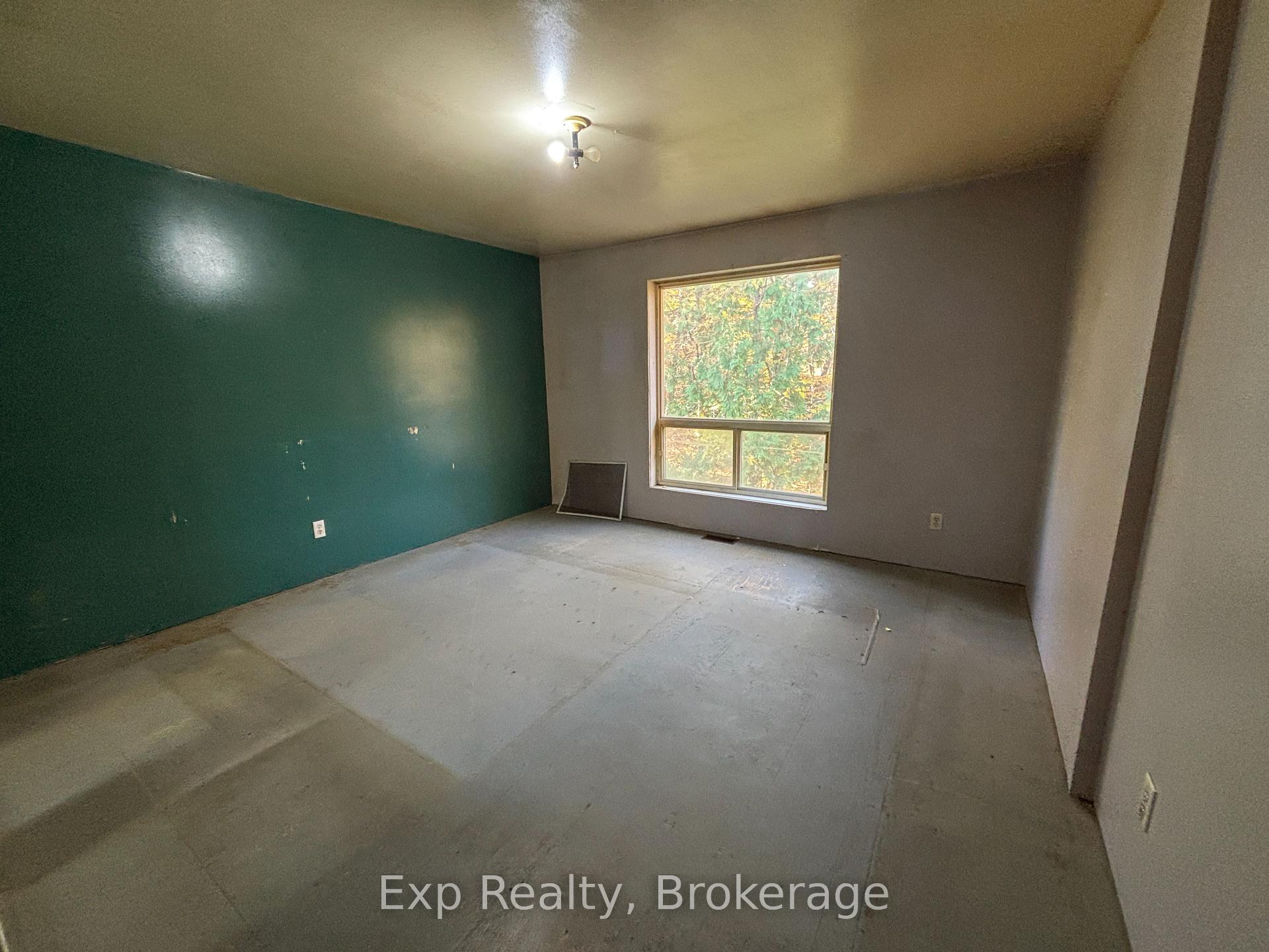 Photo 13 of 794 Pinegrove Road, Greater Napanee, Greater Napanee — HOMEH