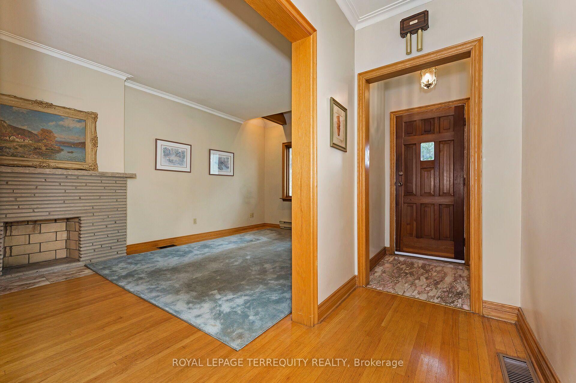 Photo 3 of 209 Caledonia Road, Toronto, Corso Italia-Davenport — HOMEH
