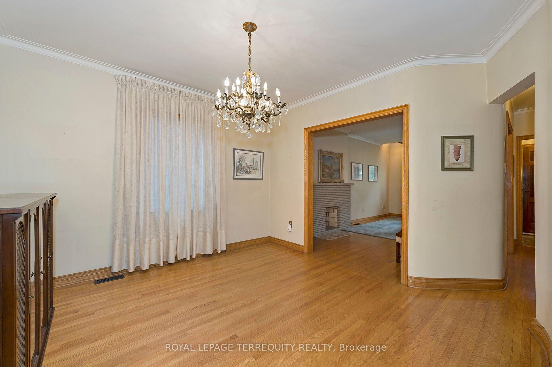 Photo 8 of 209 Caledonia Road, Toronto, Corso Italia-Davenport — HOMEH