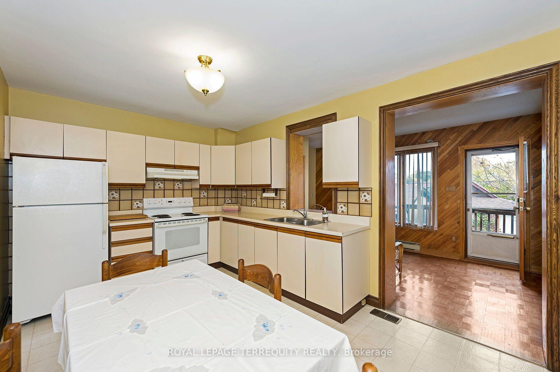 Photo 9 of 209 Caledonia Road, Toronto, Corso Italia-Davenport — HOMEH
