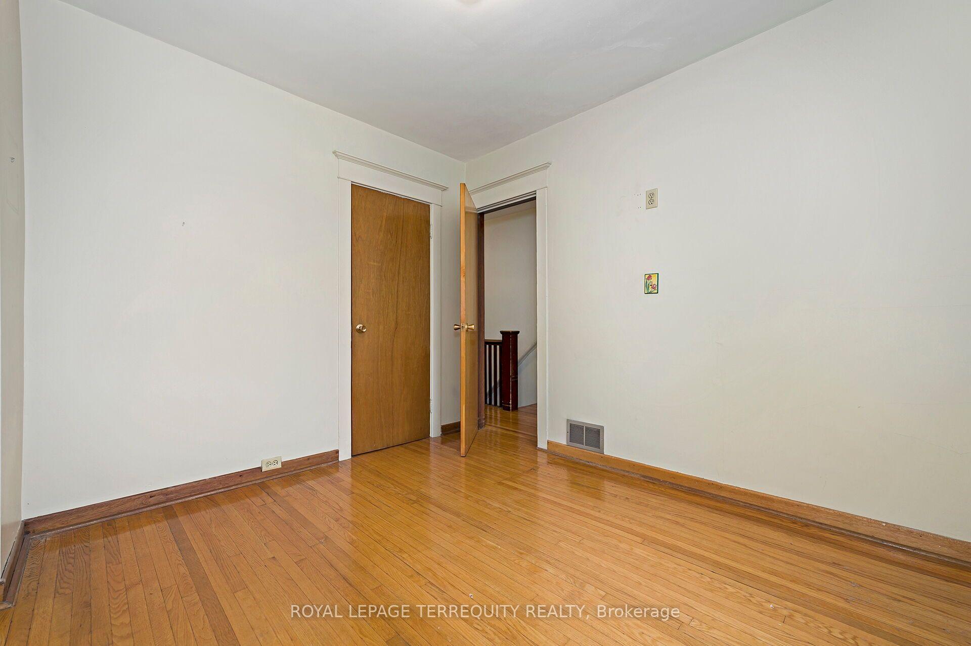 Photo 23 of 209 Caledonia Road, Toronto, Corso Italia-Davenport — HOMEH