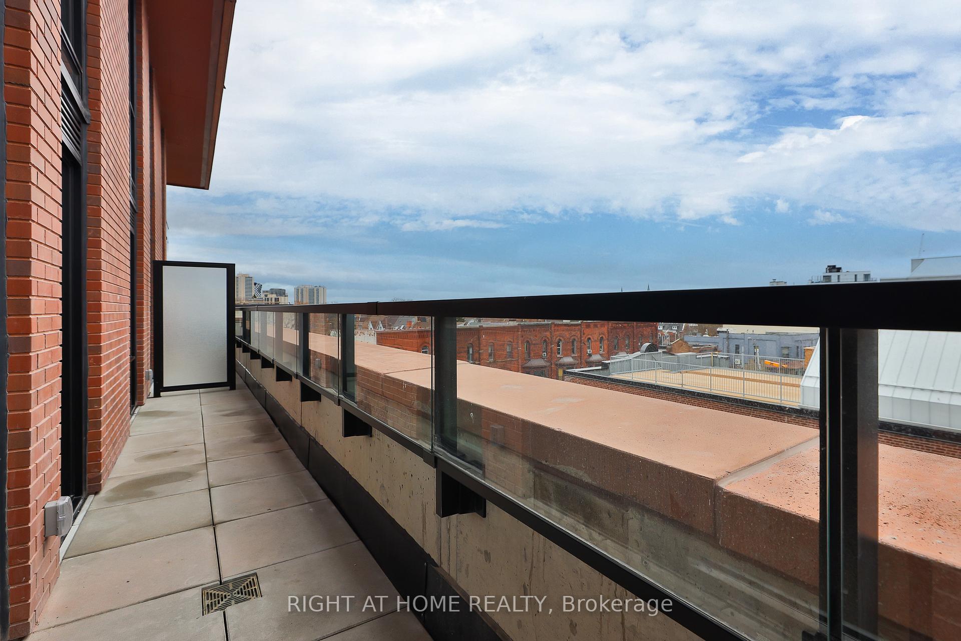 Photo 5 of Unit 409, 2720 Dundas Street W, Toronto, Junction Area — HOMEH