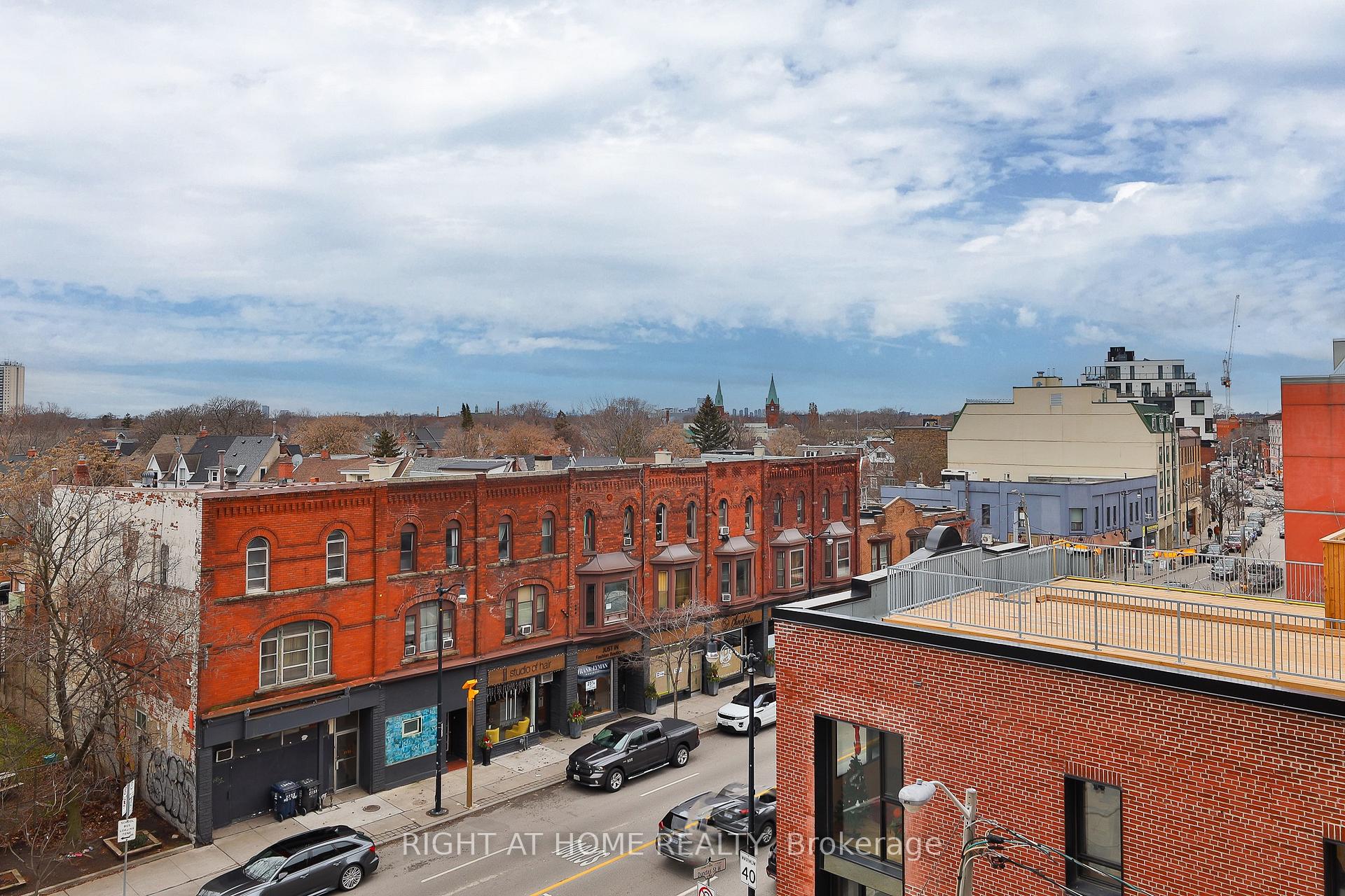 Photo 6 of Unit 409, 2720 Dundas Street W, Toronto, Junction Area — HOMEH