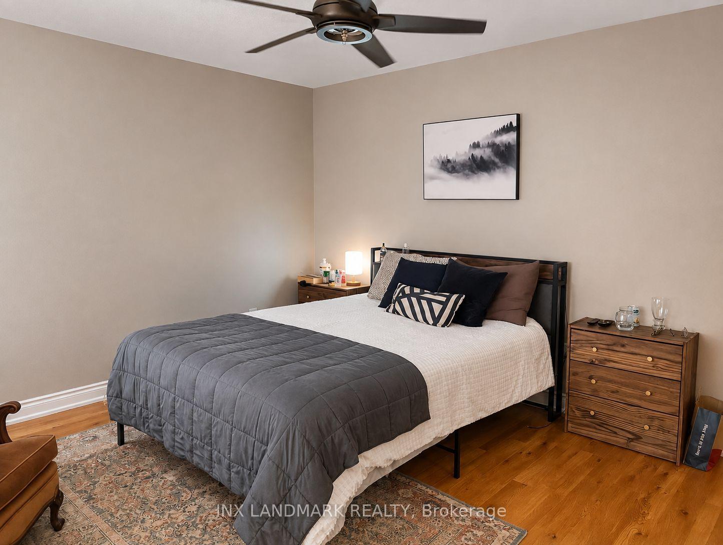Photo 12 of 19 Stuart Avenue N, Barrie, Innis-Shore — HOMEH