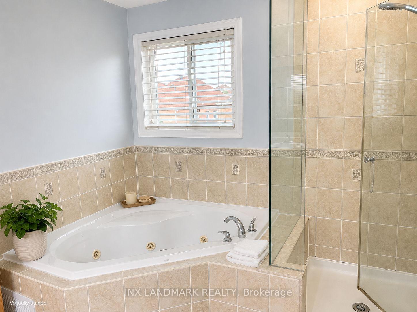 Photo 13 of 19 Stuart Avenue N, Barrie, Innis-Shore — HOMEH