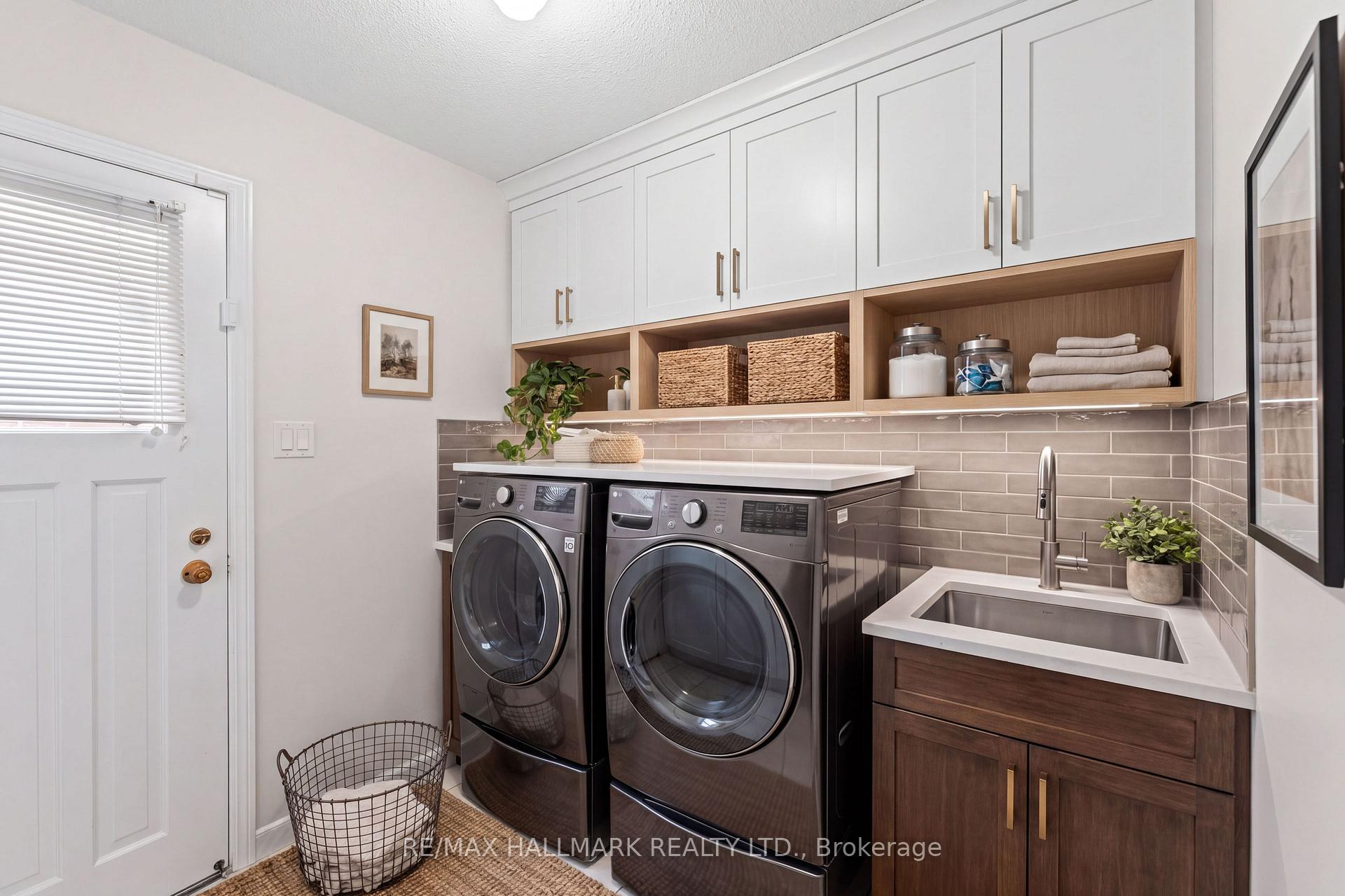 Photo 1 of 7 Charnwood Place, Markham, Aileen-Willowbrook — HOMEH